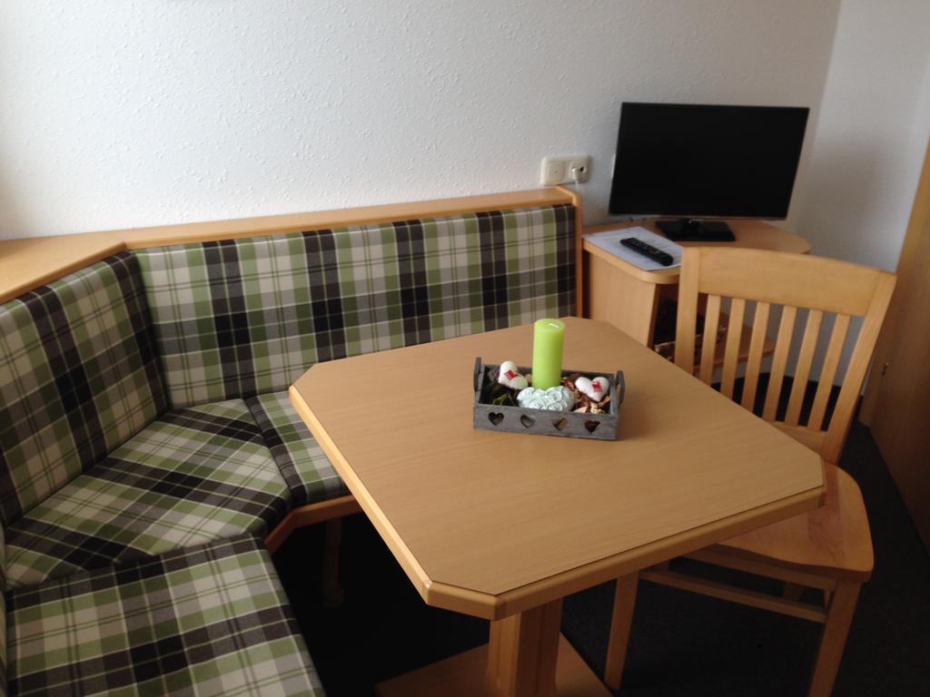 Pension Hoerfarter Fieberbrunn Quarto foto