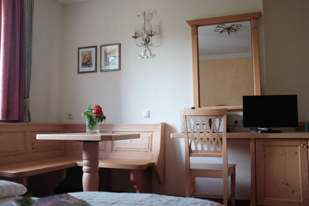 Pension Hoerfarter Fieberbrunn Quarto foto